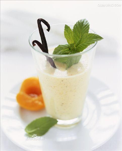 Vanilla milkshake