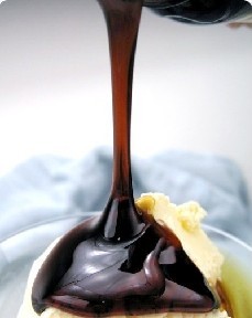 Natural caramel bechamel